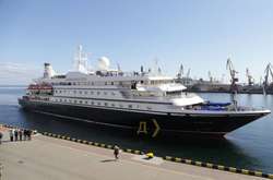 До Одеси зайшов перший круїзний лайнер від початку пандемії (відео) 