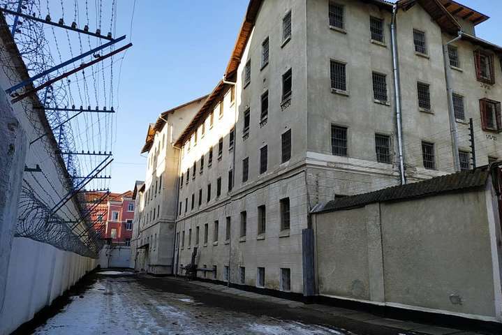 Міністр юстиції запропонував українцям купувати тюрми замість квартир