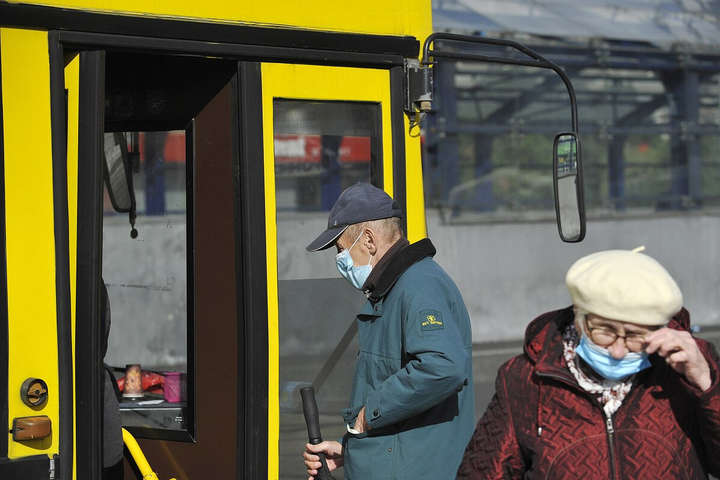Влада Кропивницького обмежила пенсіонерам проїзд у транспорті 