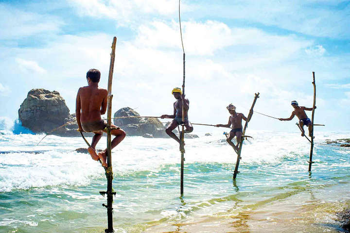 Шрі-Ланка скасовує ПЛР-тести для деяких туристів