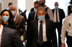 Экс-президента Франции Саркози приговорили к одному году тюрьмы 