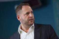 Єрмак концентрує всю владу у своїх руках, щоб почати «обілечувати» олігархів