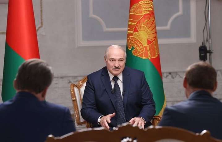 Лукашенко заявив про «підтримку» Путіна у разі військового конфлікту