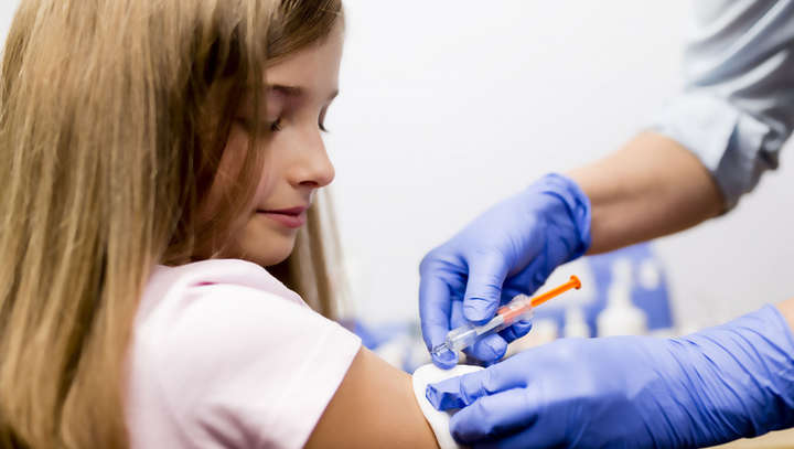 Глава Минздрава рассказал, когда в Украине начнется массовая вакцинация подростков 