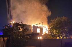 Вогонь охопив будинок з дерев’яним перекриттям