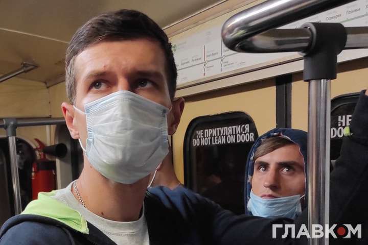 За добу в Києві виявлено майже 600 нових хворих на коронавірус