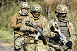  На вражеские обстрелы украинские военные отвечали огнем 