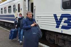 «Слуги народу» потягом приїхали до Трускавця (відео)