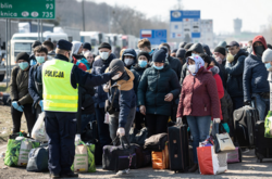 Польша на два месяца продлила чрезвычайное положение из-за мигрантов на границе с Беларусью 