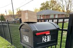 Когда с нетерпением ждал посылку, но доставка принесла только горький смех. Курьезные фото