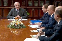 ЕС должна устроить экономическую блокаду Беларуси