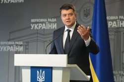  Відставка Разумкова. «Слуг», які проти, виключать з фракції?