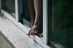  Хлопчик - учень 4-го класу місцевої школи 