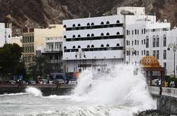 До Оману наближається тропічний шторм, є жертви