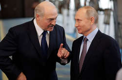 Путін заздрить тій відчайдушності, яку демонструє Лукашенко