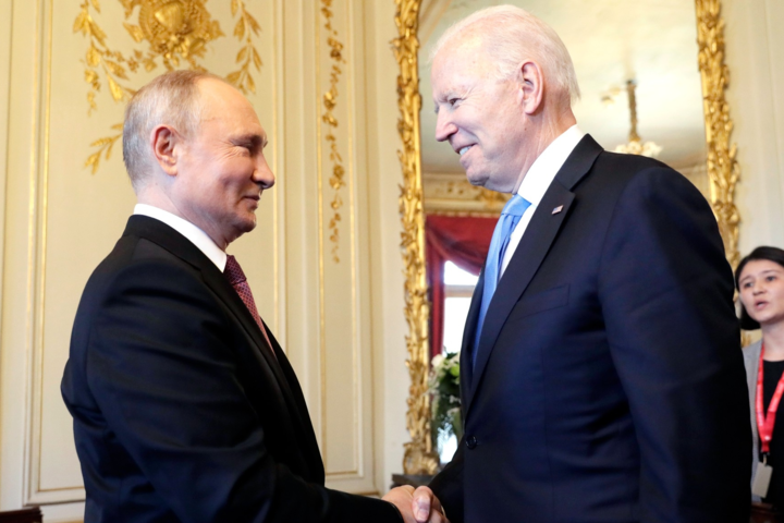 Министр иностранных дел рассказал, что сдерживает США и Россию от взаимных агрессивных шагов 