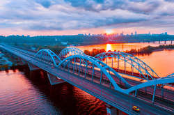 «Укрзалізниця» уклала мільярдний контракт на будівництво Дарницького моста
