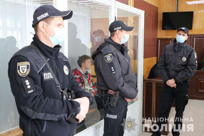 Суд арестовал всех подозреваемых в убийстве полицейского в Чернигове