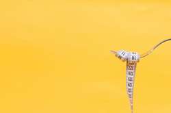 Как сбросить 40 килограммов без спорта и отказа от сахара. Диетолог раскрыла способ 