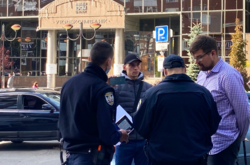  Правоохранители проводят необходимые следственные действия для объективного досудебного расследования нападения на журналистов в банке 