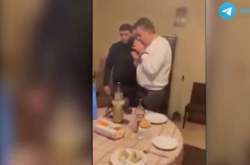 Появилось новое видео задержания Саакашвили: арестовали во время ужина
