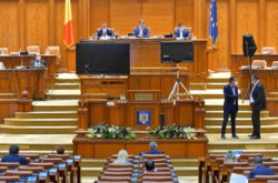 Румынский парламент отправил правительство в отставку
