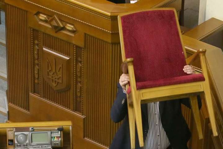 У кріслі голови&nbsp;Верховної Ради за час незалежності сиділи 11 різних політиків - Українські спікери. Хто найдовше пробув на посаді (графіка)