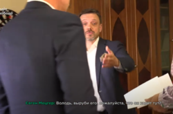  В ЕС отметили, что журналисты должны чувствовать себя безопасно и иметь возможность свободно выполнять свою работу 