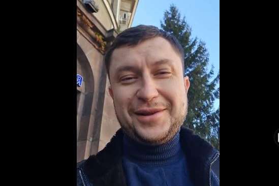 Кандидата в мери Харкова пограбували в потязі (відео)