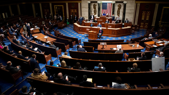 Сенаторы США просят Байдена выслать из страны 300 российских дипломатов 