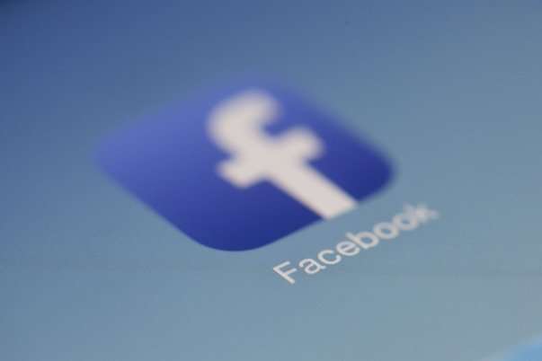 Facebook призупинив розробку нових продуктів на тлі масштабної критики