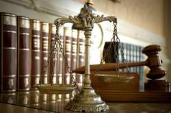 Професійне свято юристів в Україні відзначається з 1997 року