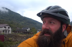 Мешканець Прикарпаття вирушив у навколосвітню подорож на велосипеді (відео)
