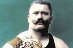 28 грудня 1905 року у Парижі Іван Піддубний вперше завоював звання чемпіона світу з класичної боротьби