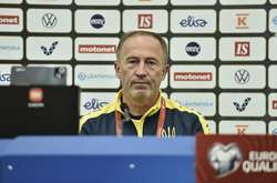 Олександр Петраков відповідав на запитання журналістів коротко і неясно