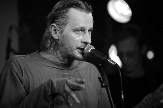 Пішов з життя відомий львівський музикант, співзасновник гурту «Мертвий півень»