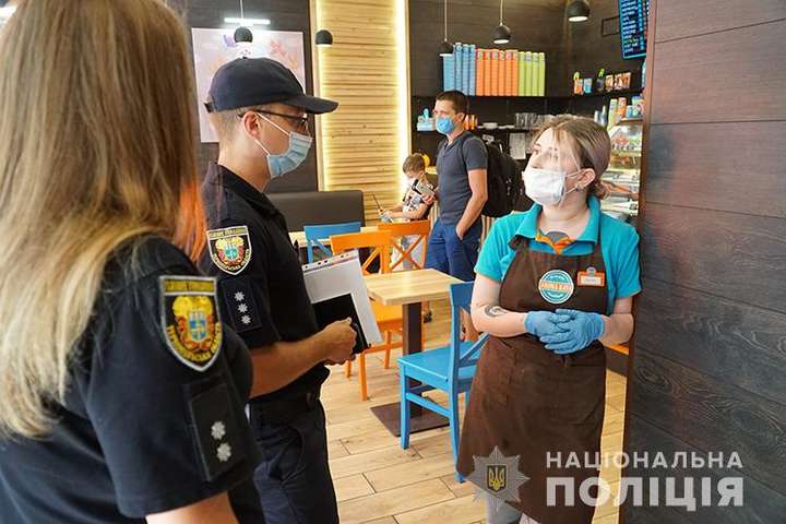 СБУ та поліція готують нові рейди по кафе і кінотеатрах: що перевірятимуть 