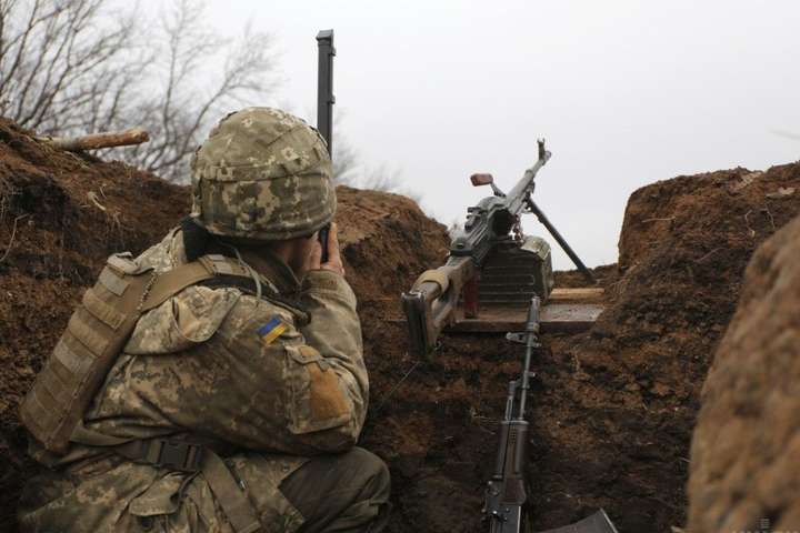 Російські бойовики поранили українського військового
