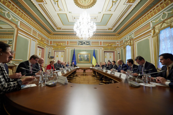 Владимир Зеленский заявил, что искренне благодарен лидерам институтов Европейского союза за сегодняшнюю встречу - Не только «открытое небо»: Украина и ЕС подписали еще два соглашения