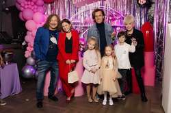 «Не узнать»: Пугачева радикально изменила имидж