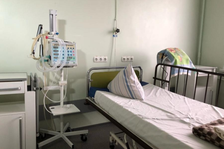 Минздрав сообщил, сколько свободных коек осталось в больницах 