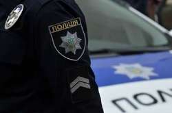 Поліцейський підозрюється в перевищенні влади та службових повноважень