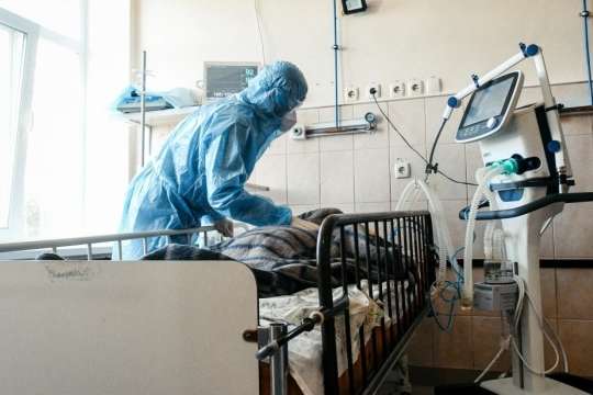 Минулої доби у Києві зафіксували 451 випадок коронавірусу, 18 людей померло
