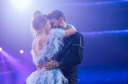 «Танцы со звездами». Несмотря на серьезную травму ноги Харлан все равно вышла на паркет