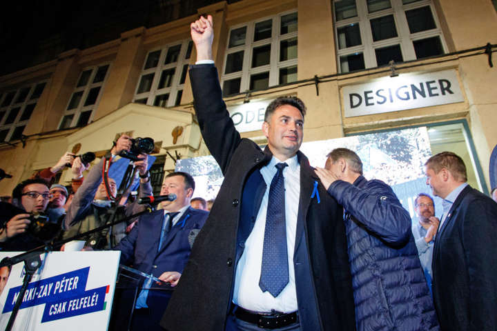 В Венгрии образовалась коалиция оппозиционных партий против Орбана