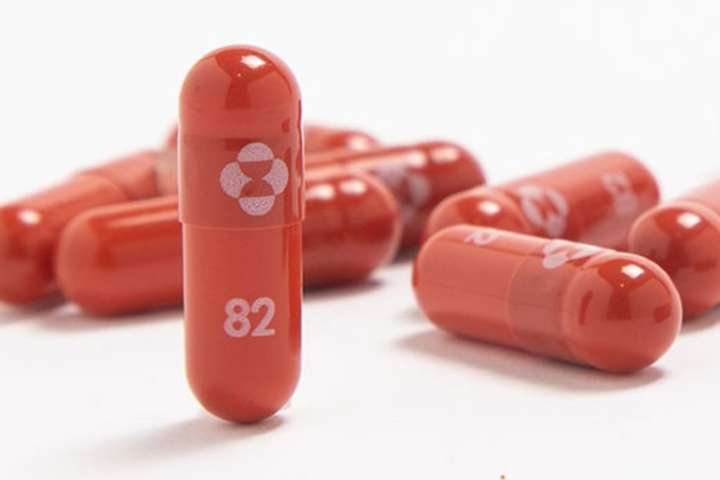 Таблетки від Covid-19 стануть доступними. ВООЗ хоче забезпечити бідні країни противірусними ліками