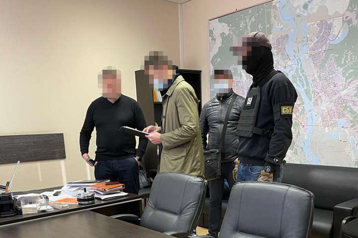 Прокуратура провела обшуки в «Київтеплоенерго» та вручила підозри посадовцям