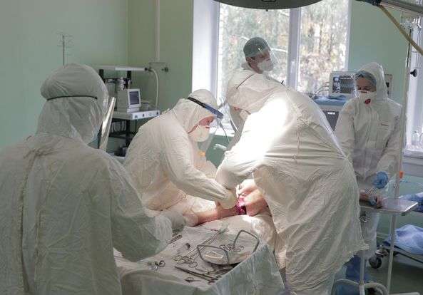 У Львові трьом пацієнтам ампутували ноги через Covid-19