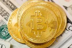 Ціна біткоїна сягнула історичного максимуму: чи варто зараз купувати криптовалюту