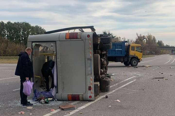 На Київщині в ДТП потрапив автобус з громадянами Білорусі